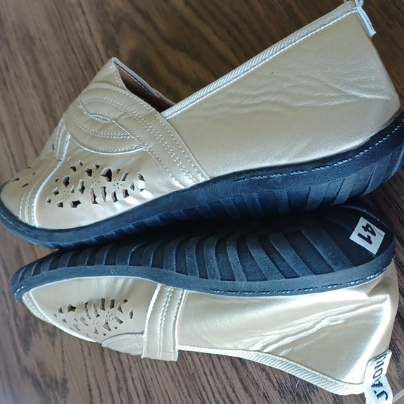 J'Adior Authentic Sneakers Women Sz 41 (11)  Gold Leather Slip On Designer Dior - Picture 6 of 6